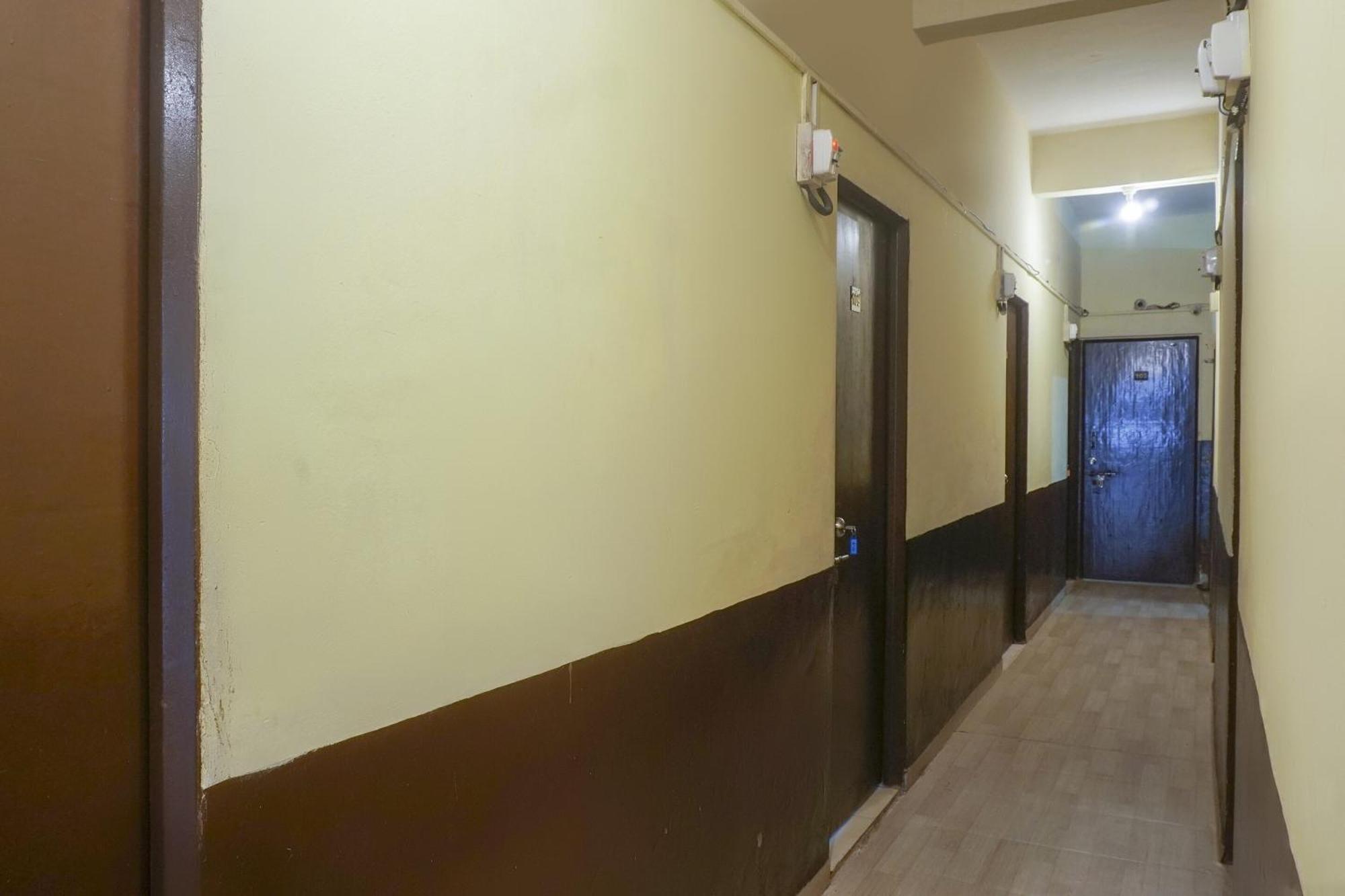 Hotel O R K Hotel Pimpri-Chinchwad Exterior photo