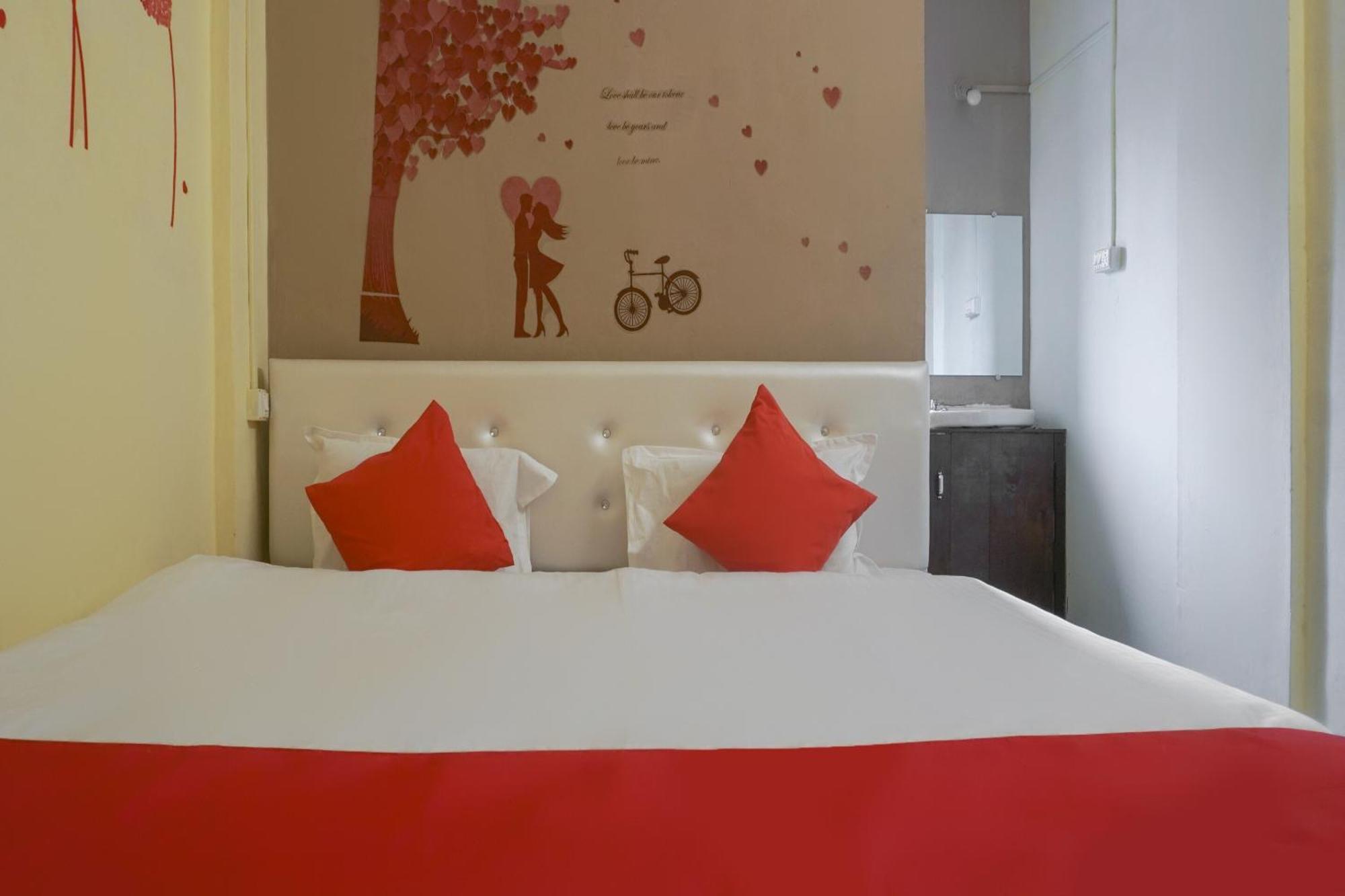Hotel O R K Hotel Pimpri-Chinchwad Exterior photo